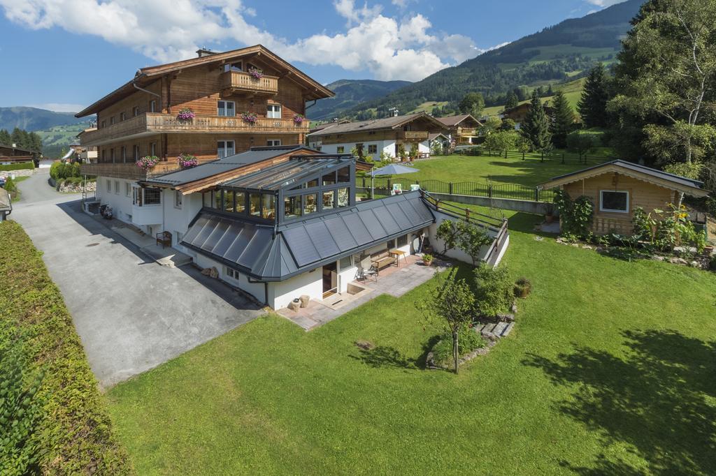 Hotel-Pension Heike Kitzbühel Exterior foto